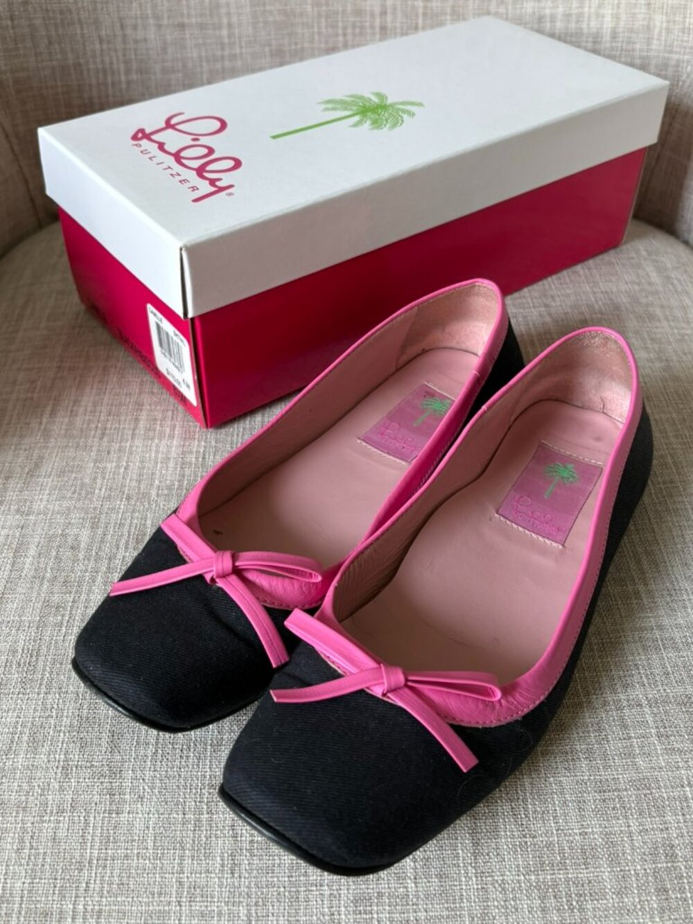Lilly Pulitzer Black & Hot Pink Square Toe Ballet Flats with Bow Size: 6.5